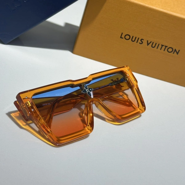 LOUVIS VUITTON SUNGLASSES 