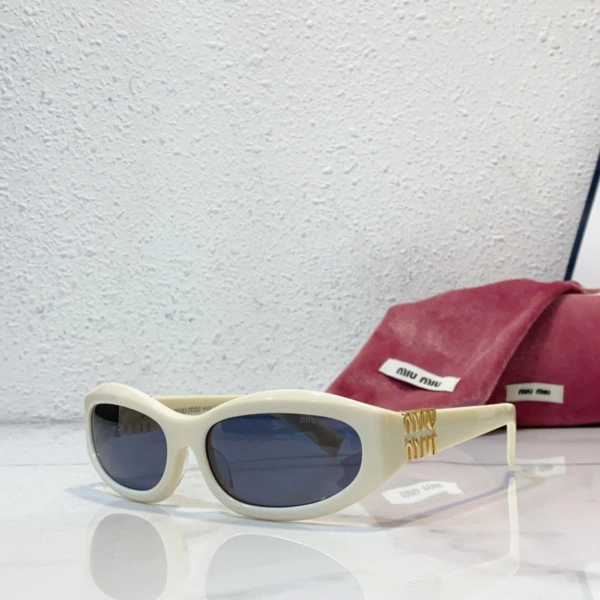 MIU MIU sunglasses 