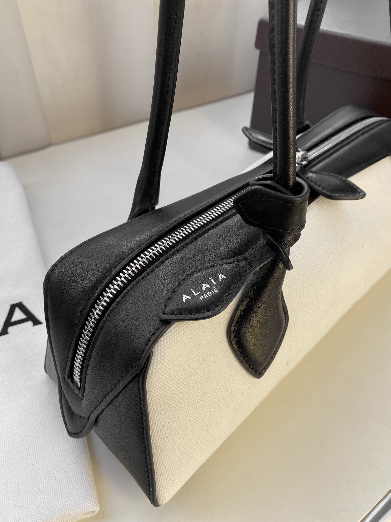 Alaia Women's Small Middle Le Teckel Canvas Leather Handle Shoulder Bag